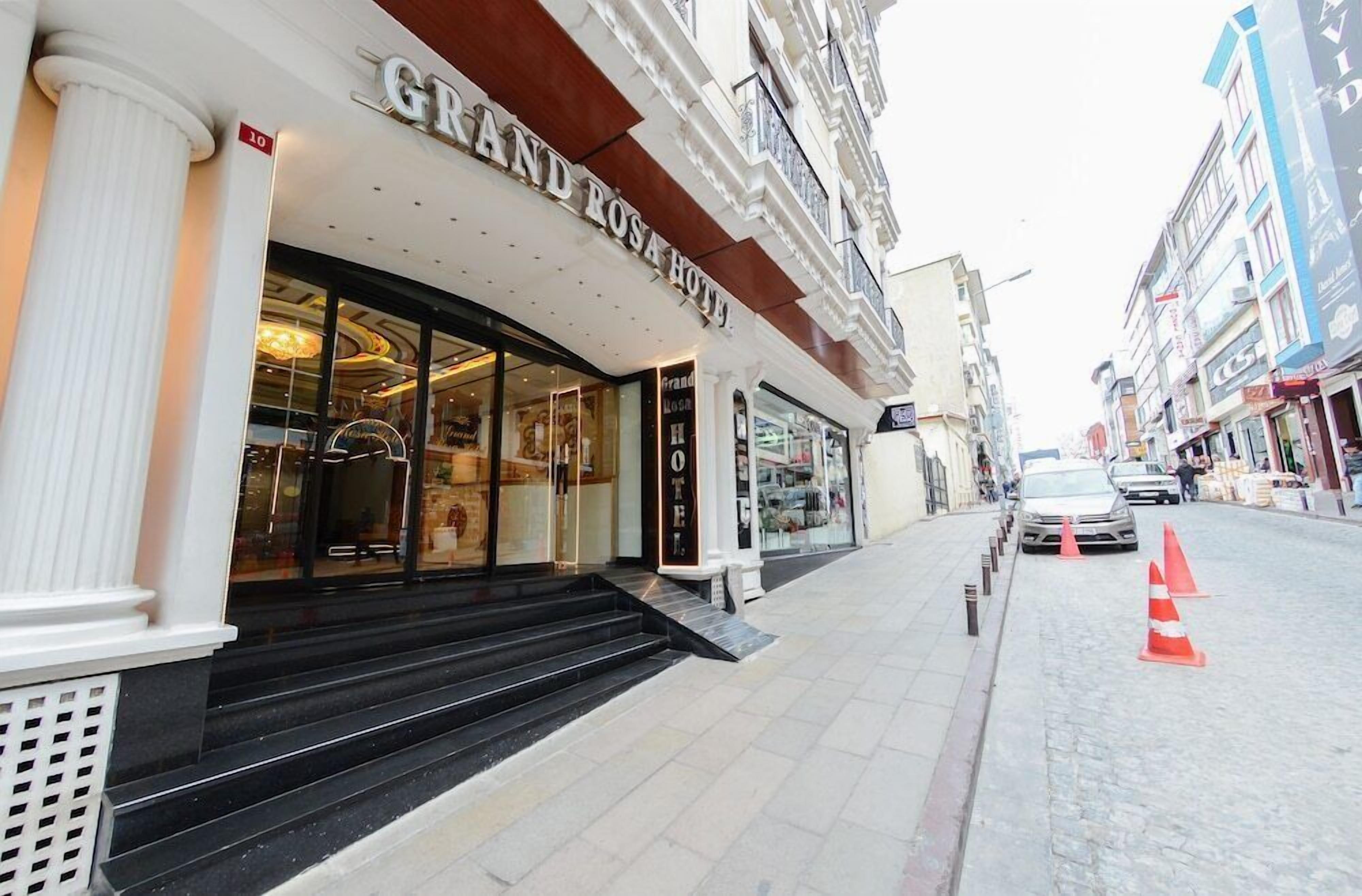 Grand Rosa Hotel