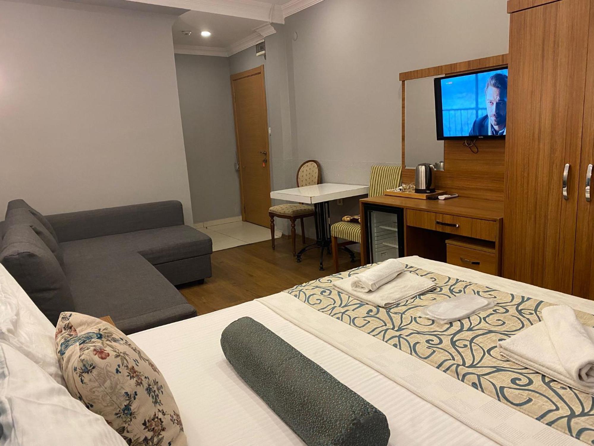 Riverland Suites Apart Hotel
